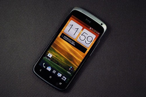 HTC One S