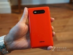920亲兄弟 WP8新机诺基亚820炫彩上市 