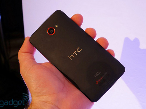 1080p瓒呭ぇ灞忓洓鏍稿己鏈?HTC M7鍐嶅害鏇濆厜