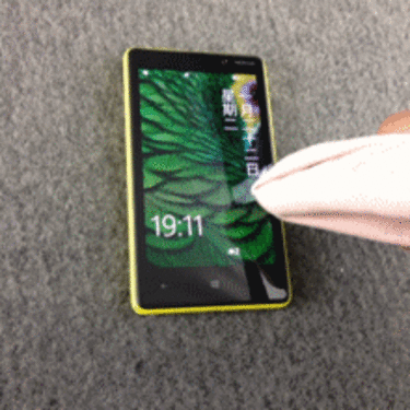 1.5GHz˫��WP8ǿ�� Lumia 820�׷����� 