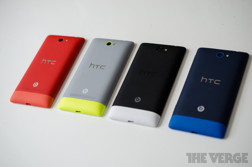 HTC 8S