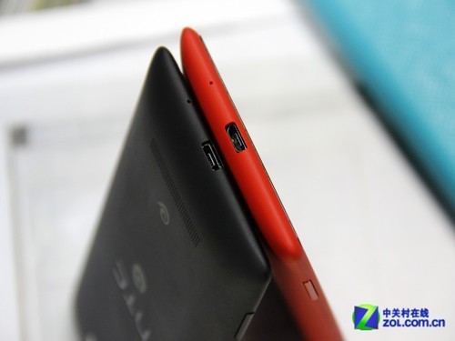 对垒诺基亚920 联通/电信HTC 8X双机图赏 