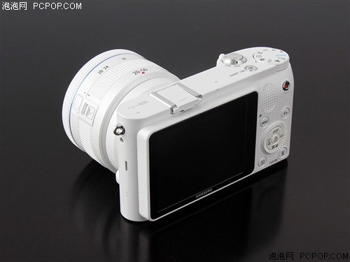 2030万超高像素微单 三星NX1OOO售2899元