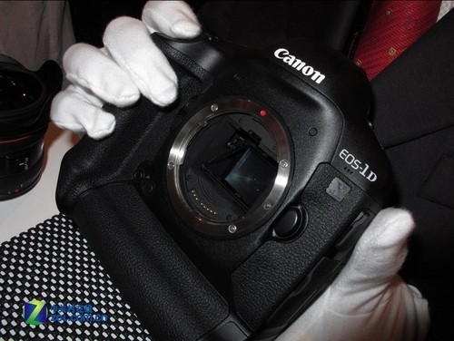 商务时尚数码相机佳能EOS-1DX特价