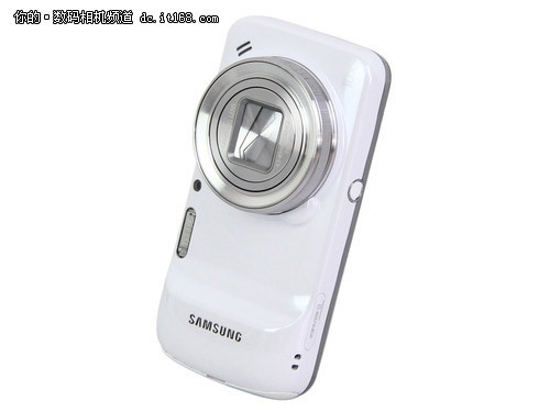 相机厂商还推出了手机相机一体的相机