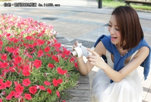 索尼镜头机DSC-QX100与QX10正式发布