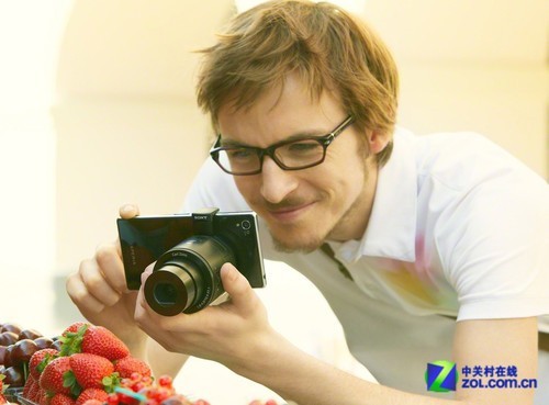 革命还是噱头?行业大佬解析索尼镜头机