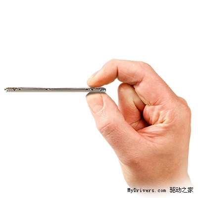 首款平板专用混合硬盘:5毫米、500+8GB