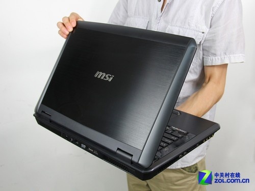 msi微星 GT70黑色 外观图