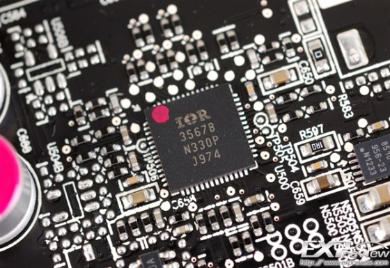 扒光新旗舰:Radeon R9 290X全面拆解