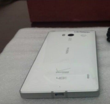12月下旬发 白色诺基亚Lumia929真机曝光|诺基