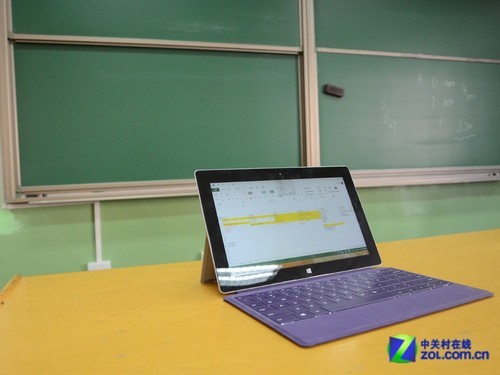 书包不再是负担 微软Surface2搞定一切_笔记本