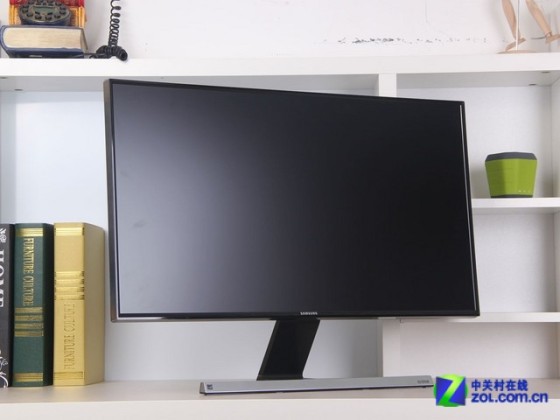 三星 S27D590P 外观图