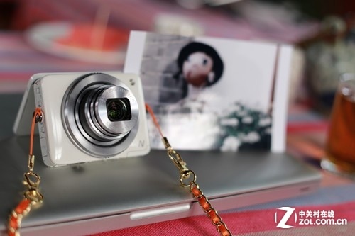 佳能 PowerShot N白色 外观图
