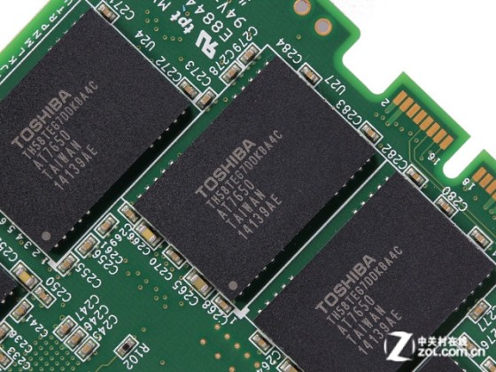 查看ssd颗粒 1035040020.jpg