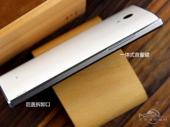 骨传导黑科技 最窄边框夏普305SH评测