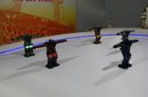 机器人集体表演舞蹈