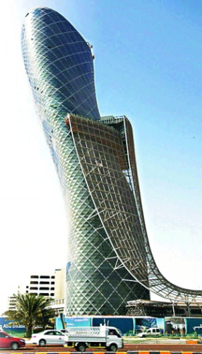 阿布扎比首都之门:名副其实第一斜塔(图)