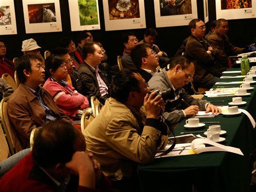 ����Ѳչ��4�֦���Ӱ����:����վ����