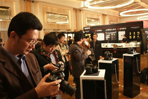 ����Ѳչ��4�֦���Ӱ����:����վ����