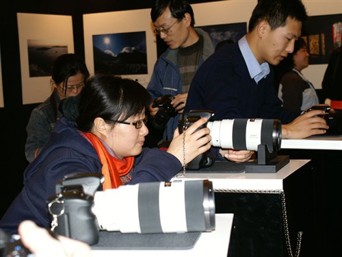 ����Ѳչ��4�֦���Ӱ����:����վ����