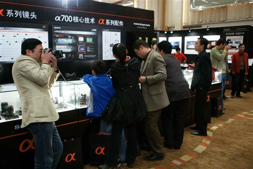 ����Ѳչ��4�֦���Ӱ����:����վ����