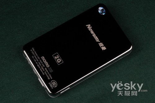 洁白主义风格设计!纽曼MOMO-X5新品评测