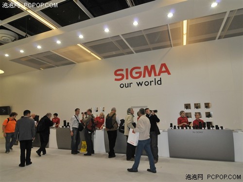 Photokina�ֳ�������չ̨����Ʒ���