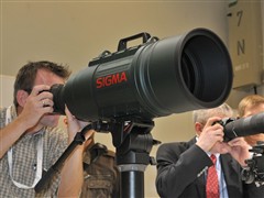 Photokina�ֳ�������չ̨����Ʒ���