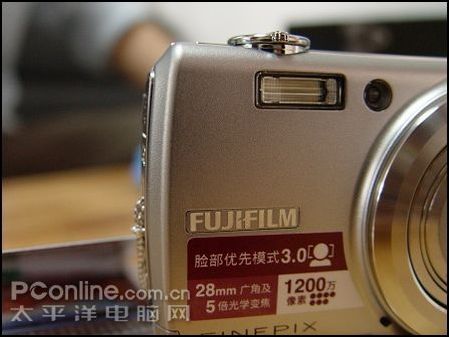 全景双防抖富士F100fd节日价仅2千
