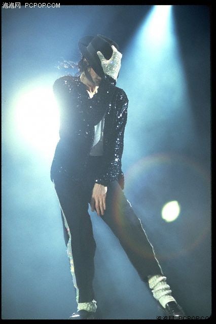 传奇歌王突离世!十首经典MV念杰克逊_数码