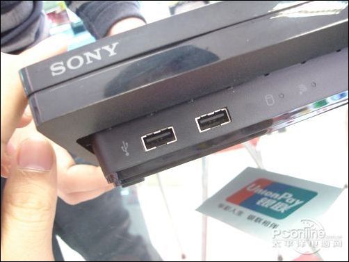 数码 正文 开关接口部分,原有位于ps3机体背部的断电开关在ps3