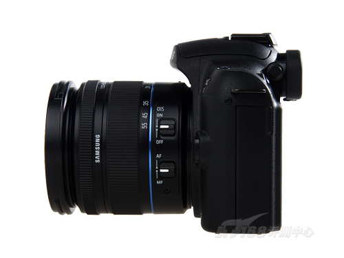 拿什么PK微4\/3 三星单电NX10评测全解析