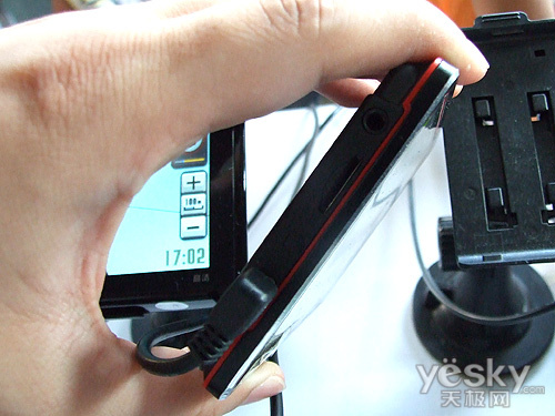 精准定位行走无忧 优路特T1 3D实景导航仪_数