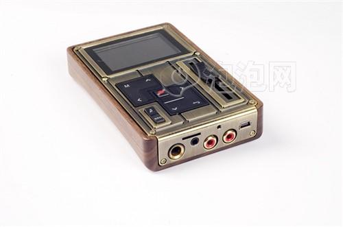 七彩虹C4体验 六倍于CD细节还原声音_数码