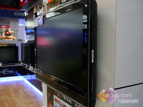 U�ΰױ߿򳤺�47��Һ�������Ż�ǧԪ