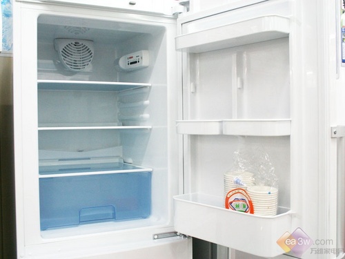 博世两门冰箱降200元国美电器特价卖