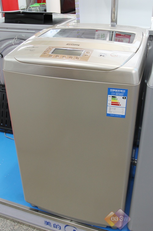 新婚小夫妻最爱时尚彩色洗衣机推荐