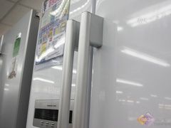 家电下乡火热进行海尔对开门冰箱低价卖