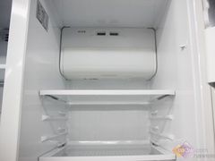 家电下乡火热进行海尔对开门冰箱低价卖