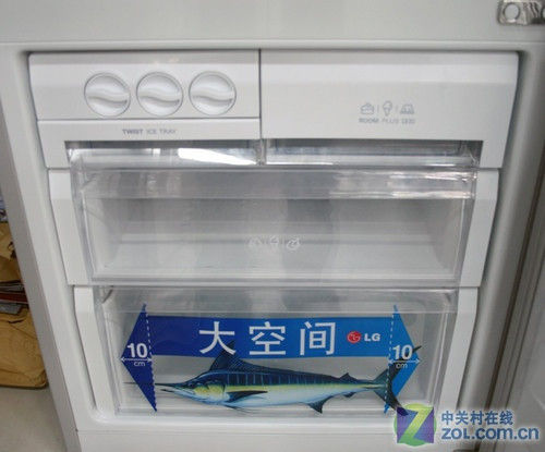 二代灵控压缩机LG三开门冰箱现5880元