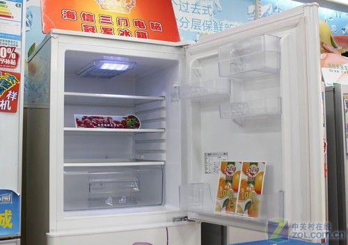 淡雅花纹装饰海信三开门冰箱现2499元