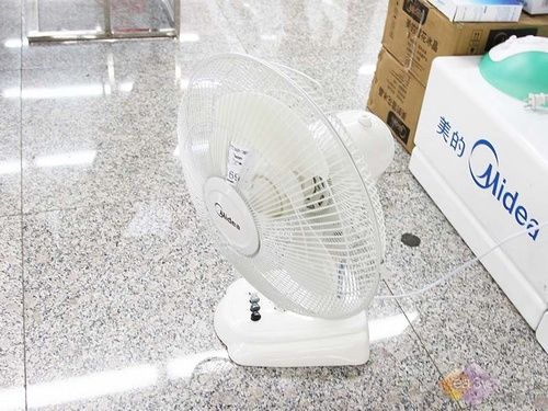 1313110250_dmiRdt.jpg
