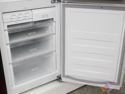 全新突破外观LG两门冰箱热卖中