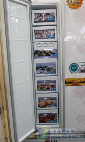 门上制冰节约空间LG对开门冰箱8800元