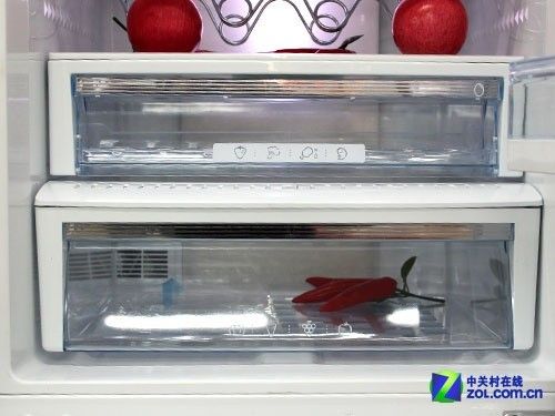 保鲜模式随意选美菱三门冰箱现7999元