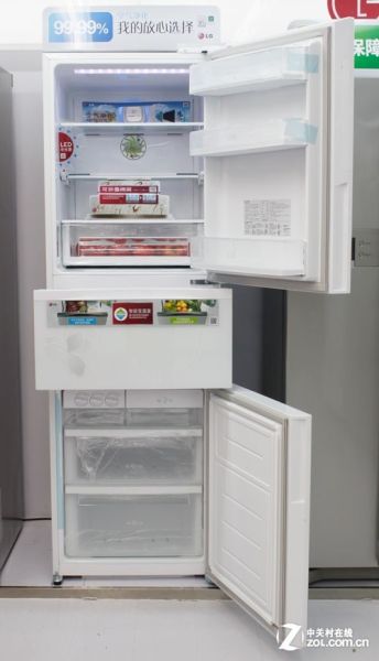 淡雅花纹面板LG除菌三门冰箱现6978元