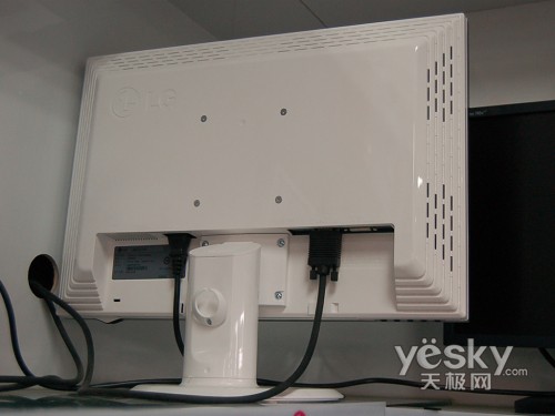�޿����޵Ĳ�ƷLGL226WTQ�ۼ۽�Ϊ2399