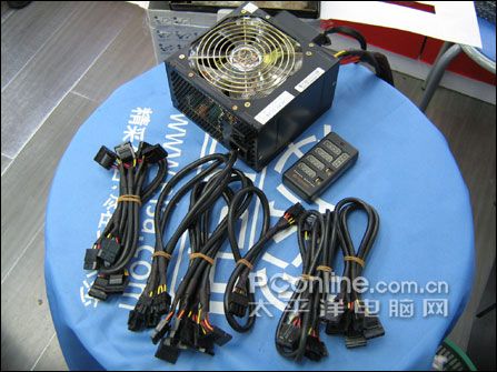 󽵷300!TTPowerstation520W/Toughpower700WԴ
