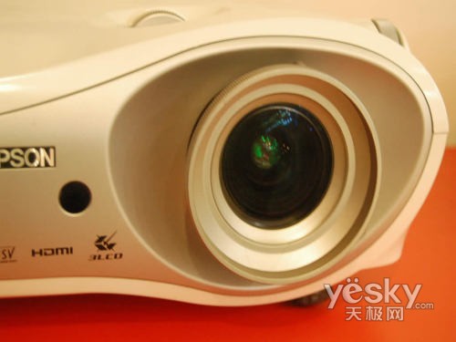 ���ж��а�����720PͶӰ������14800Ԫ